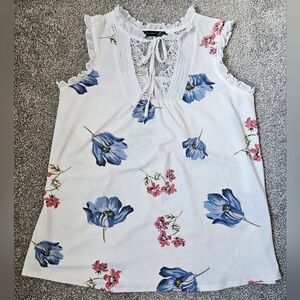 Ivory Floral Sleeveless Blouse "Black Tape" Lace Panel Ruffels Small/Medium